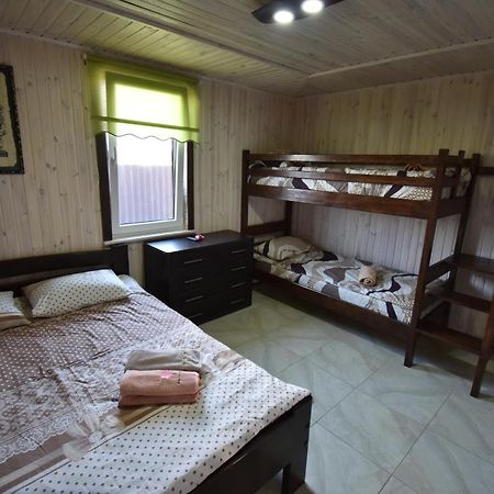 Маєток Мигдаль Otel Svityaz' Dış mekan fotoğraf