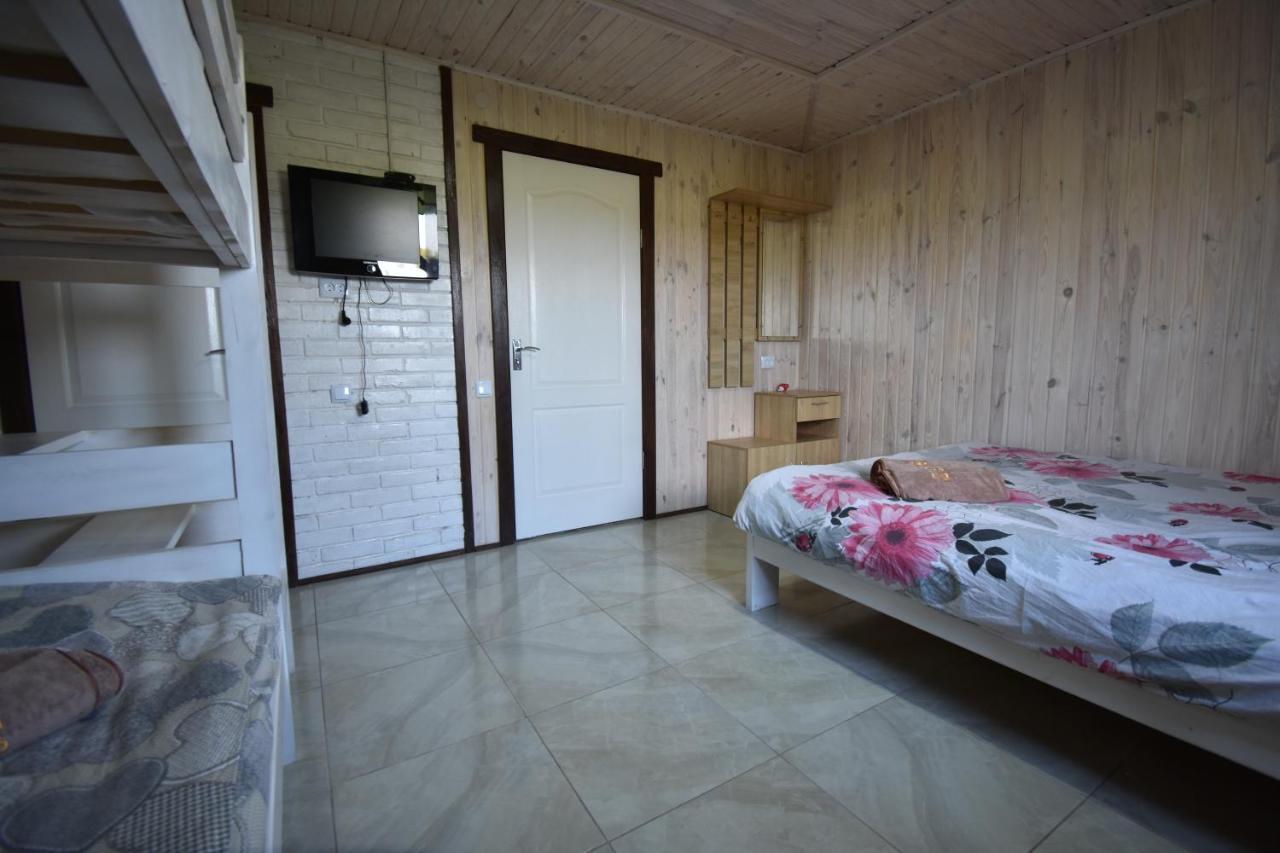 Маєток Мигдаль Otel Svityaz' Dış mekan fotoğraf